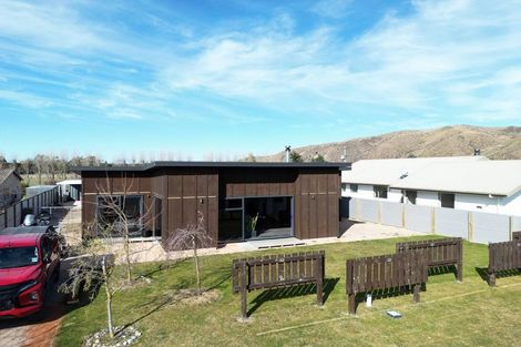 Photo of property in 41 Freyberg Avenue, Kurow, 9435
