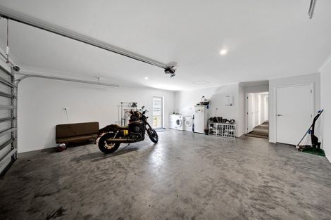 Photo of property in 23 Garrett Drive, Whalers Gate, New Plymouth, 4310