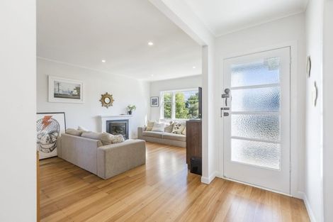 Photo of property in 1/10 Coronation Street, Belmont, Auckland, 0622