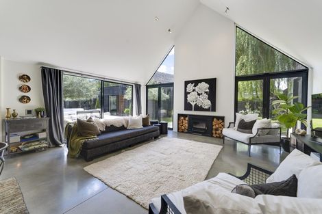 Photo of property in 1 Larkins Way, Arthurs Point, Queenstown, 9371