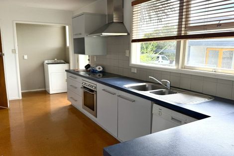 Photo of property in 18a Dallinghoe Crescent, Milford, Auckland, 0620