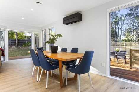 Photo of property in 7 Stallard Place, Glen Eden, Auckland, 0602