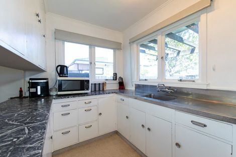 Photo of property in 24 Mill Road, Clive, 4102