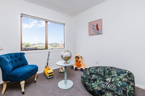 Photo of property in 2/55 Alfriston Road, Manurewa East, Auckland, 2102