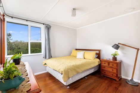 Photo of property in 11 King Crescent, Ranui, Porirua, 5024
