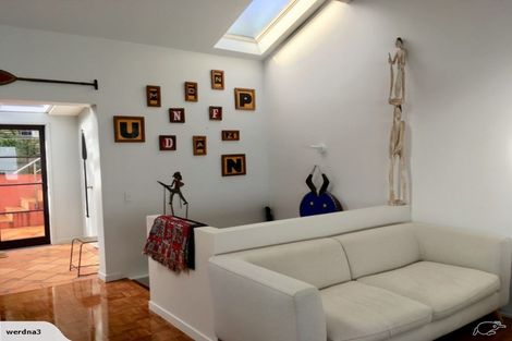 Photo of property in 11f Joan Street, Point Chevalier, Auckland, 1022