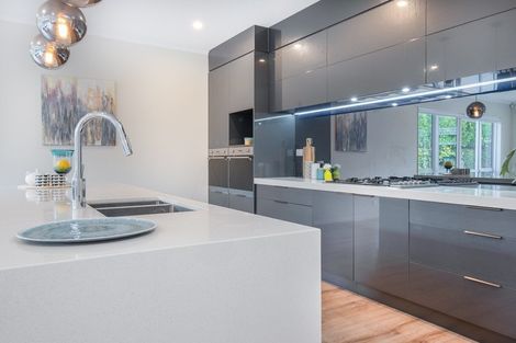 Photo of property in 3 Dida Park Drive, Kumeu, 0810