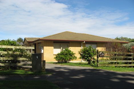 Photo of property in 41 Crawford Avenue, Mangere Bridge, Auckland, 2022