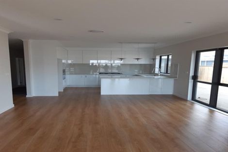 Photo of property in 10 Lavey Road, Flat Bush, Auckland, 2019