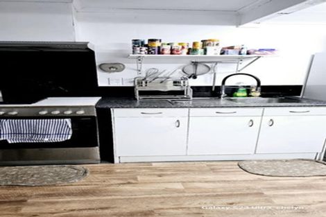 Photo of property in 21 Elizabeth Street, Moera, Lower Hutt, 5010