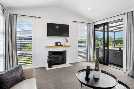 Photo of property in 20 Topping Place, Whitianga, 3510