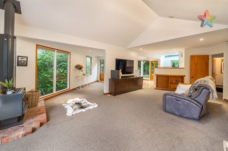 Photo of property in 49 Gurney Road, Kelson, Lower Hutt, 5010