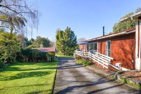 Photo of property in 96b Grand Vue Road, Kawaha Point, Rotorua, 3010