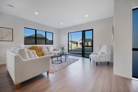 Photo of property in 30 Cloonlyon Drive, Flat Bush, Auckland, 2019