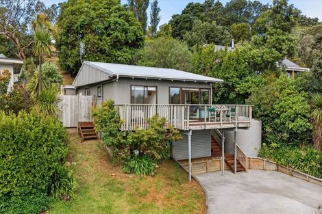 Photo of property in 11 Hillside Crescent, Leigh, 0985