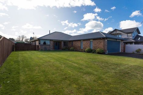 Photo of property in 1 Guinane Street, Dannevirke, 4930