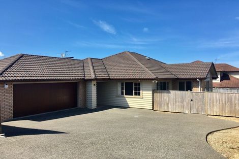 Photo of property in 8 Finbar Close, Flat Bush, Auckland, 2019