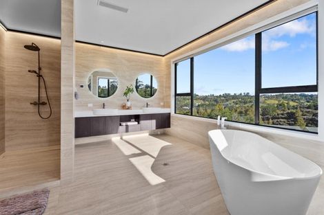 Photo of property in 8 Ridgelea Road, Long Bay, Albany, 0792