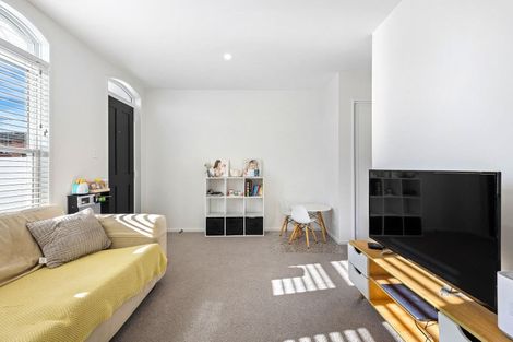 Photo of property in 6/12 Burke Street, Addington, Christchurch, 8024