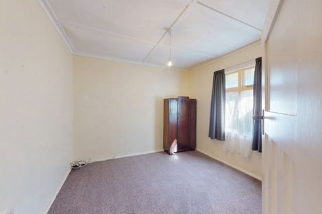 Photo of property in 1/4 Oxford Street, Hokowhitu, Palmerston North, 4410