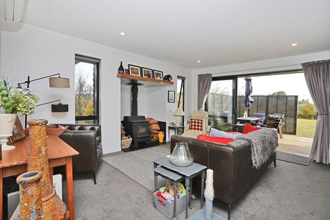 Photo of property in 81 Watt Road, Otatara, Invercargill, 9879