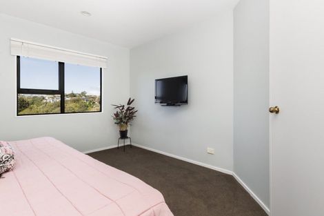 Photo of property in 20 Nether Green Crescent, Johnsonville, Wellington, 6037