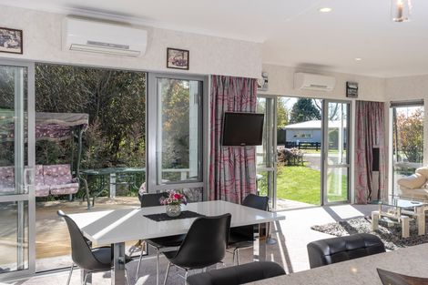 Photo of property in 133a Kent Street, Carterton, 5713