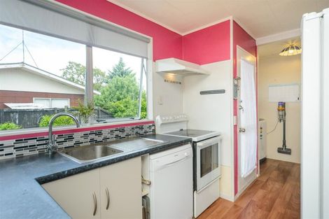 Photo of property in 6 Pain Street, Bulls, 4818