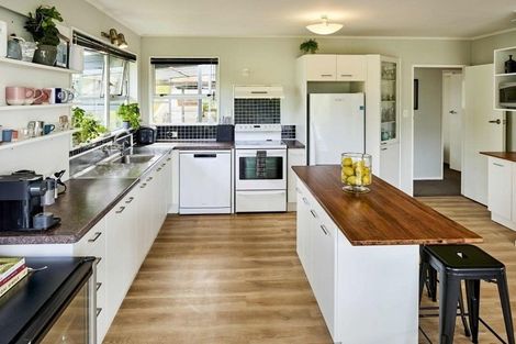 Photo of property in 17 Truro Road, Camborne, Porirua, 5026