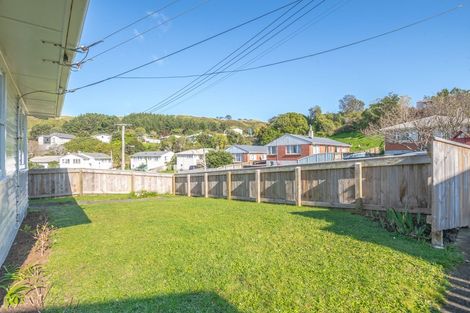 Photo of property in 31 Swansea Street, Cannons Creek, Porirua, 5024