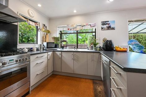 Photo of property in 76 Totara Drive, Pukete, Hamilton, 3200