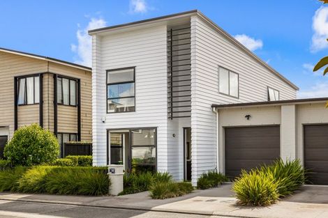 Photo of property in 16 Sacred Kingfisher Road, Hobsonville, Auckland, 0616