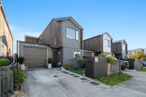 Photo of property in 42 Dignity Street, Papakura, 2110