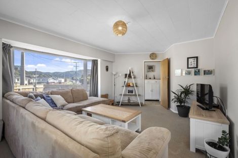 Photo of property in 204 Wellington Road, Wainuiomata, Lower Hutt, 5014