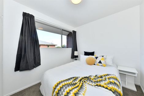 Photo of property in 2/56 Halswell Junction Road, Halswell, Christchurch, 8025