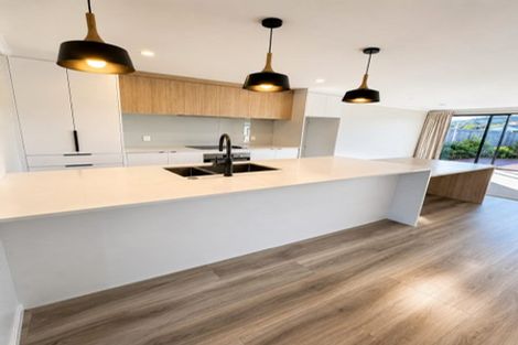 Photo of property in 9e Hinau Grove, Wainuiomata, Lower Hutt, 5014