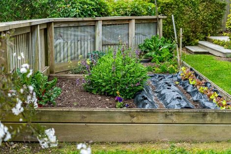 Photo of property in 8 Botany Lane, Whitby, Porirua, 5024