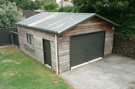 Photo of property in 60 Aroha Avenue, Sandringham, Auckland, 1025