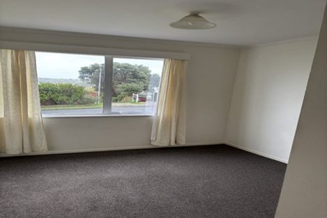 Photo of property in 12 Eskdale Road, Papakowhai, Porirua, 5024
