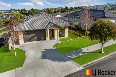 Photo of property in 15 Parkgrove Crescent, Pokeno, 2402