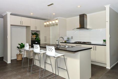 Photo of property in 16 Piwakawaka Court, Rototuna North, Hamilton, 3210