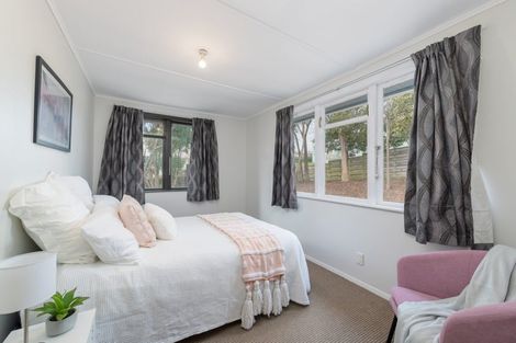Photo of property in 22 Hereford Street, Cannons Creek, Porirua, 5024