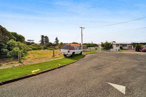 Photo of property in 6 Elizabeth Street, Patea, 4520