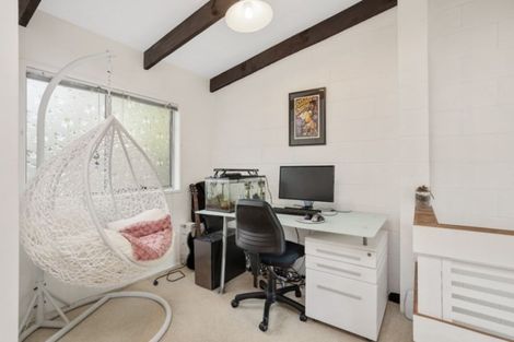 Photo of property in 8/7 Balmain Road, Birkenhead, Auckland, 0626