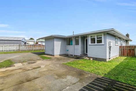 Photo of property in 94 Driver Crescent, Cannons Creek, Porirua, 5024