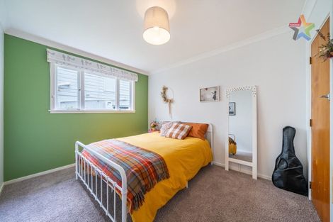 Photo of property in 59 Oroua Street, Eastbourne, Lower Hutt, 5013