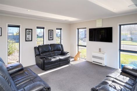 Photo of property in 21 Parklea Avenue, Halswell, Christchurch, 8025