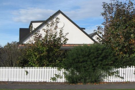 Photo of property in 6 Cardigan Bay Place, Addington, Christchurch, 8024
