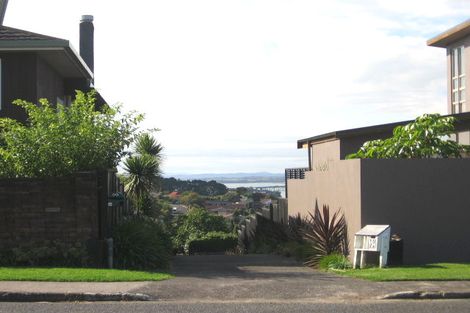 Photo of property in 50 Balmain Road, Chatswood, Auckland, 0626