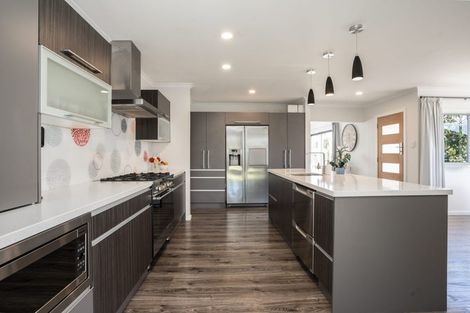 Photo of property in 10 Warren Crescent, Hillmorton, Christchurch, 8025